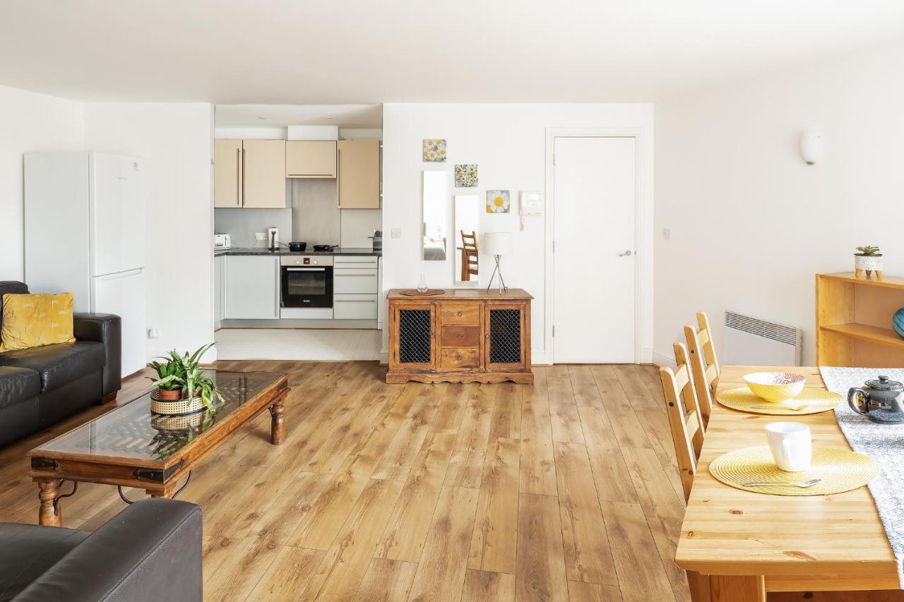 Comfortable And Bright Apartment In Tower Bridge Londýn Exteriér fotografie