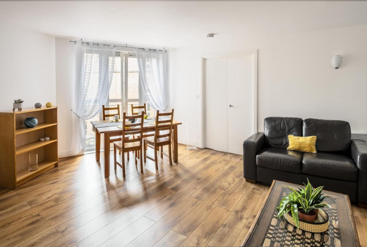 Comfortable And Bright Apartment In Tower Bridge Londýn Exteriér fotografie